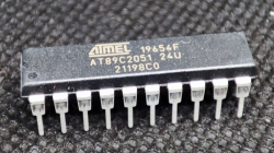 Atmega AT89C2051PU