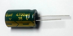 Kondenzátor elektrolytický 4700uF 35V 16x26mm low ESR