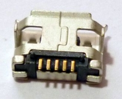 Konektor Micro USB do DPS model 1